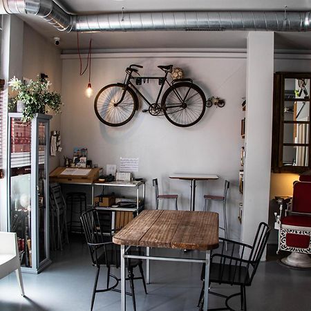 Acola Sport Hostel Понтеведра Экстерьер фото